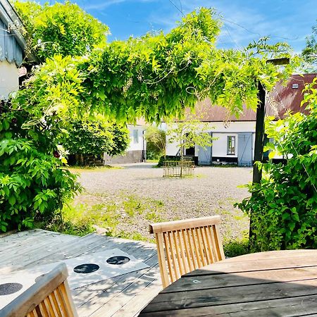 Sydkustens At Tullnaes Vingard Klagstorp エクステリア 写真